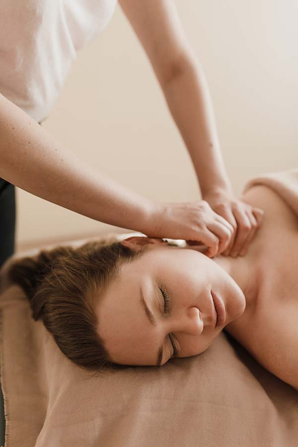 Massage ventral avec Ôm Zen : Massage à Bordeaux